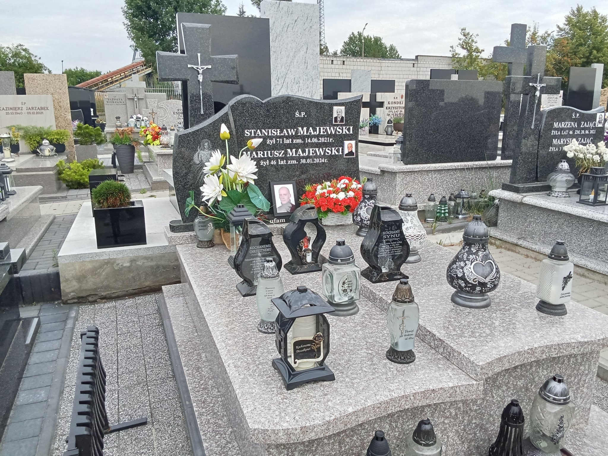 Grób Mariusz Majewski