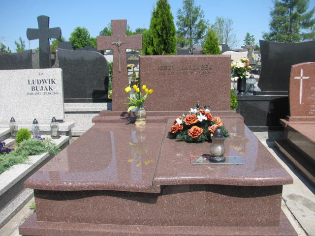 Grób Jerzy Jarząbek
